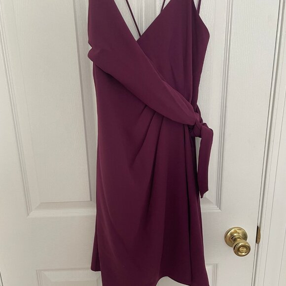 Alice & Olivia Women's Katie Wrap Minidress in Boysenberry size 10 - Picture 5 of 6